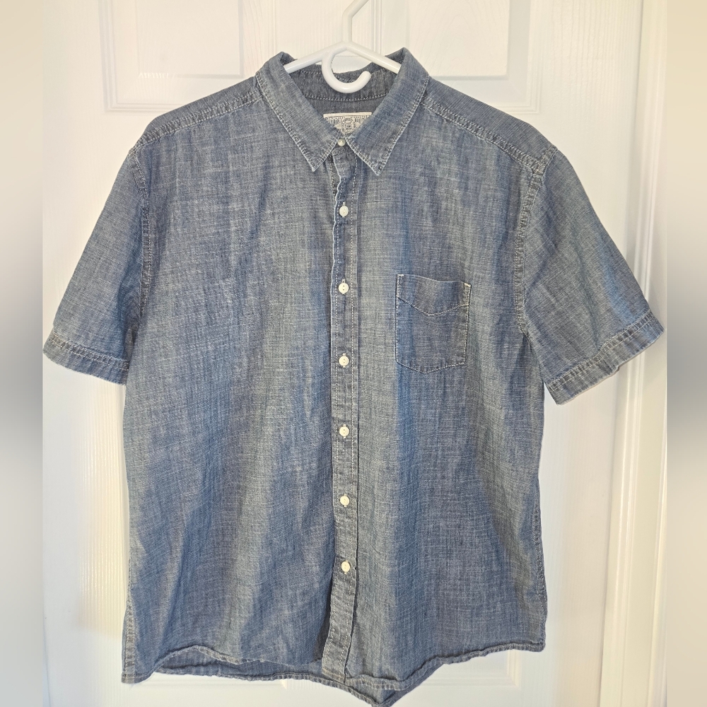 (L) Lucky chambray button up short sleeved top
